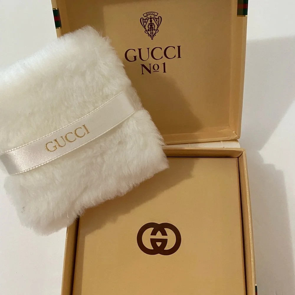 Vintage 1980's Gucci Dusting Powder - Picture 5 of 5